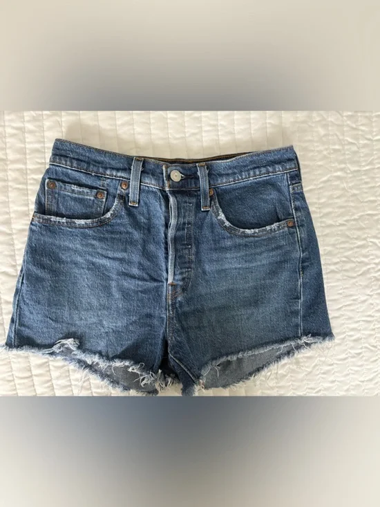 Levi's 501 Denim shorts - Picture 1 of 4